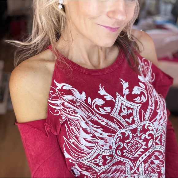 NWT - Affliction Majestic Cross T-Shirt w Rhinestones 
Cold Shoulder Grunge Top - Picture 10 of 17